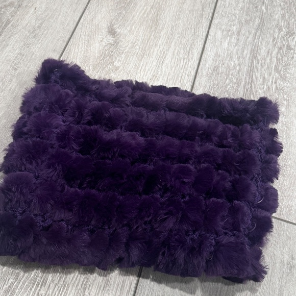 NWOT REAL PURPLE FUR SCARF - Picture 3 of 3